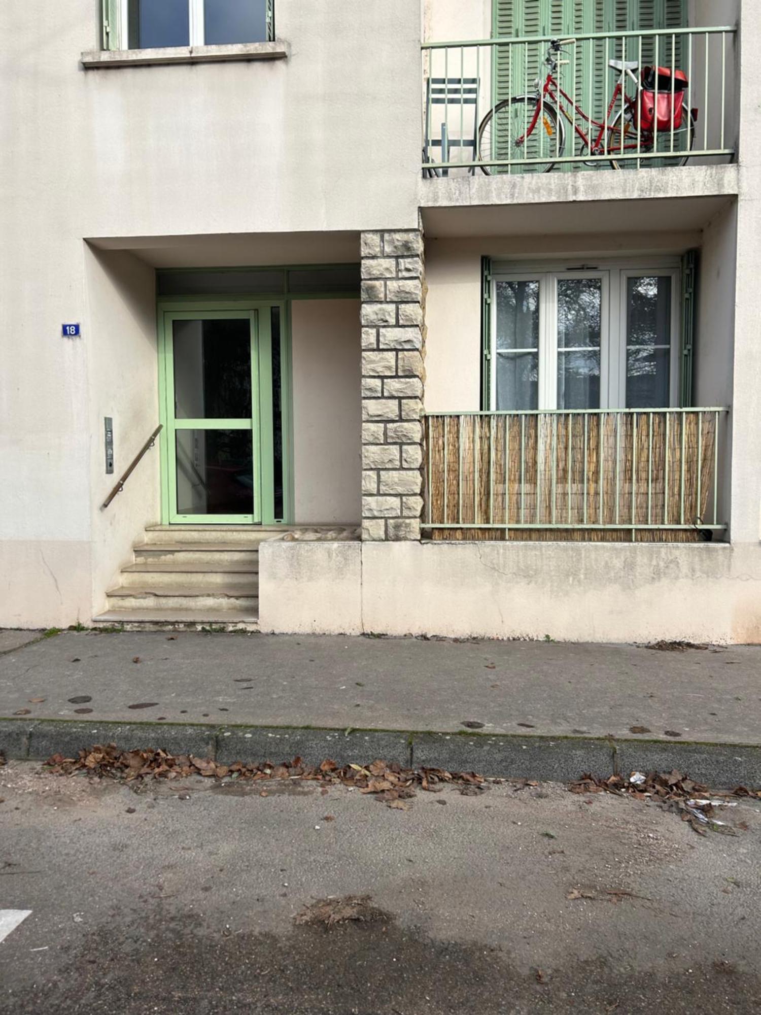 Le Logis De L'arquebuse Gare, Centre Et Cite Gastronomique Dijon